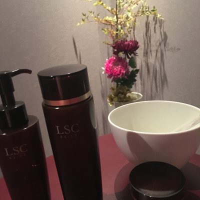 夏のスキンケアは化粧水とパック！