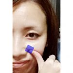 顔のツボ押し