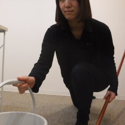 頑張れ日本!カー娘ストレッチ!