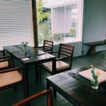 「木と光と花とワインと」