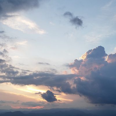この夏の空をみて思う