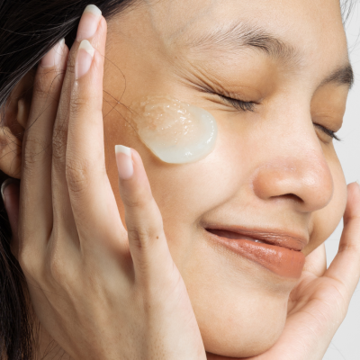 乾燥シーズンでも輝く目元に！